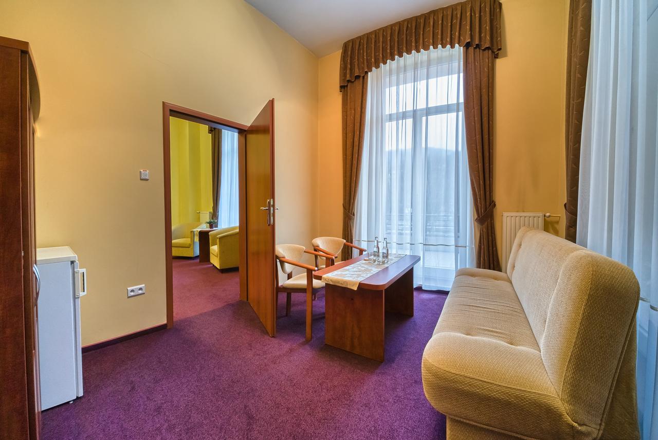 Nowy Dom Zdrojowy Hotell Krynica-Zdrój Exteriör bild
