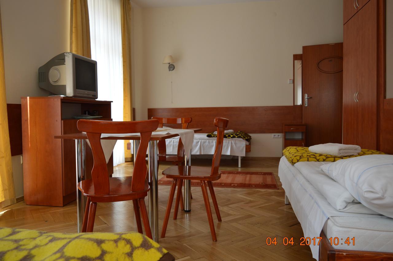 Nowy Dom Zdrojowy Hotell Krynica-Zdrój Exteriör bild